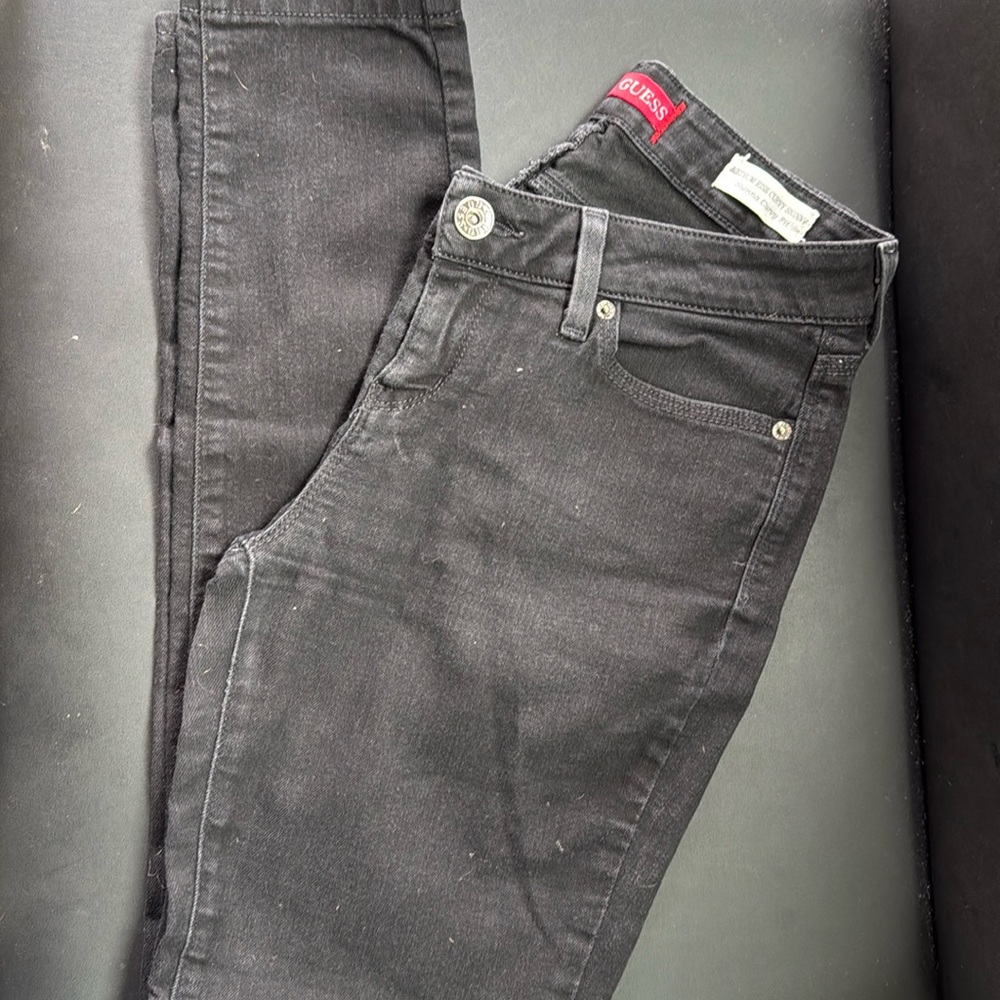 Guess Medium Rise Curvy Skinny - Sienna Curvy Fit